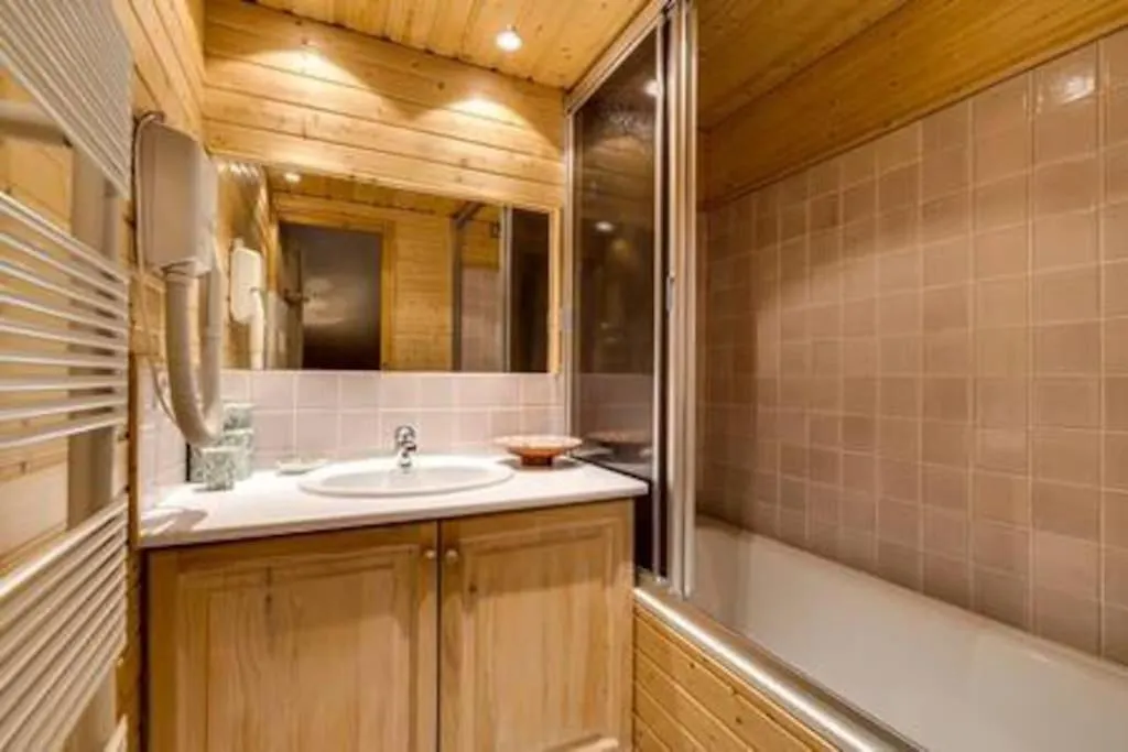 Chalet Ancolie 2E Appartement Cosy Dans Un Chalet Val-dʼIsère 0*,  Franciaország